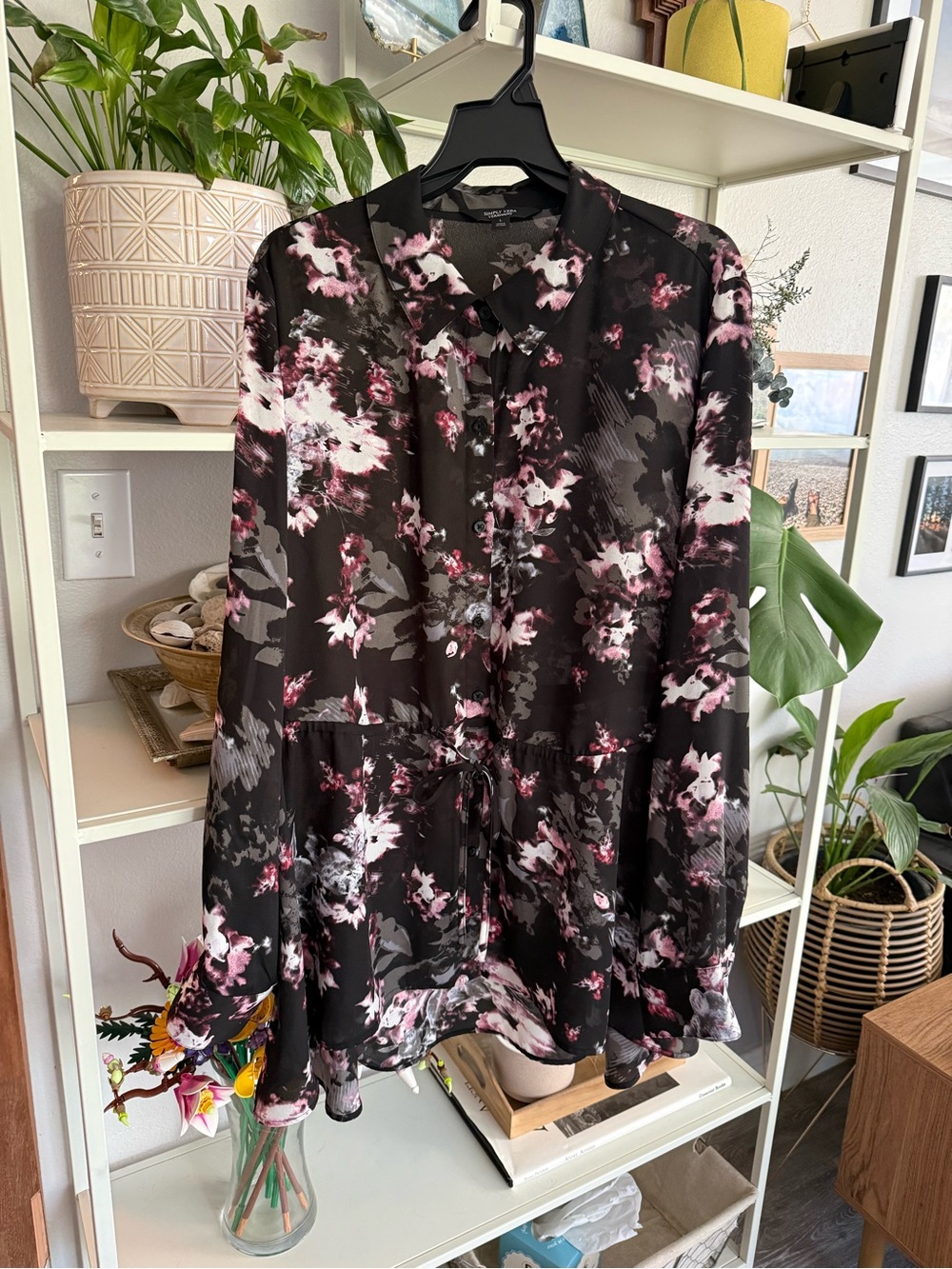 Simply Vera Vera Wang Black Floral Sheer Button-Front Blouse with Pink Accents